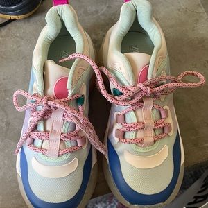 Zara Sneakers